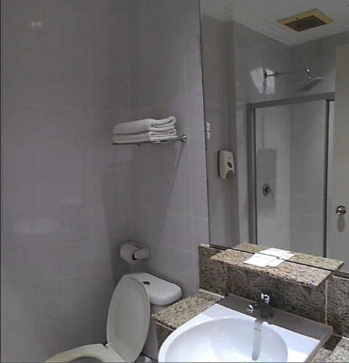 Bathroom 3, Hotel Zambuger Wira Kuala Lumpur, Kuala Lumpur