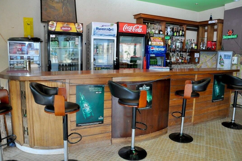 Food & Drinks 4, Ropani Hotel Kajjansi, Busiiro