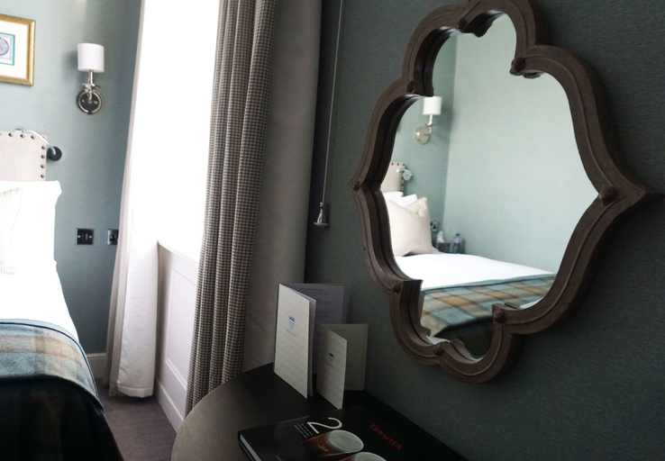 Bedroom 2, Beverley Arms Hotel, East Riding of Yorkshire