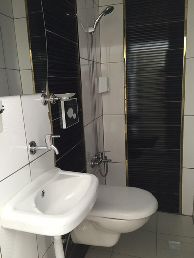 Bathroom, Pinar Motel, Aydıncık