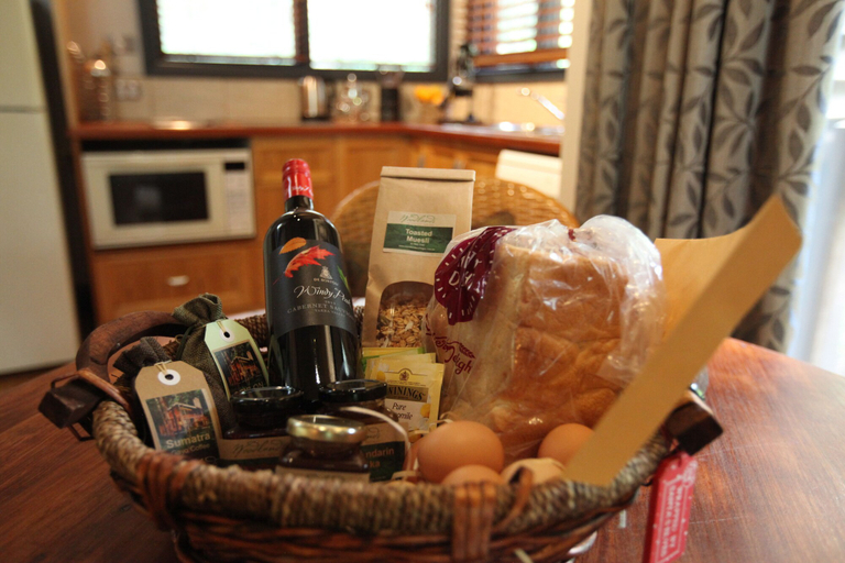 Food & Drinks 4, Woodlands Rainforest Retreat, Murrindindi - East