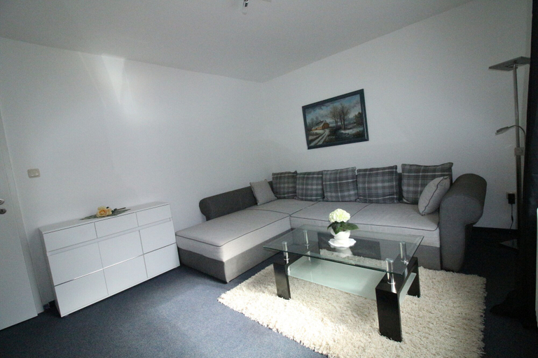 Bedroom 2, Aparthotel Paradies, Fulda