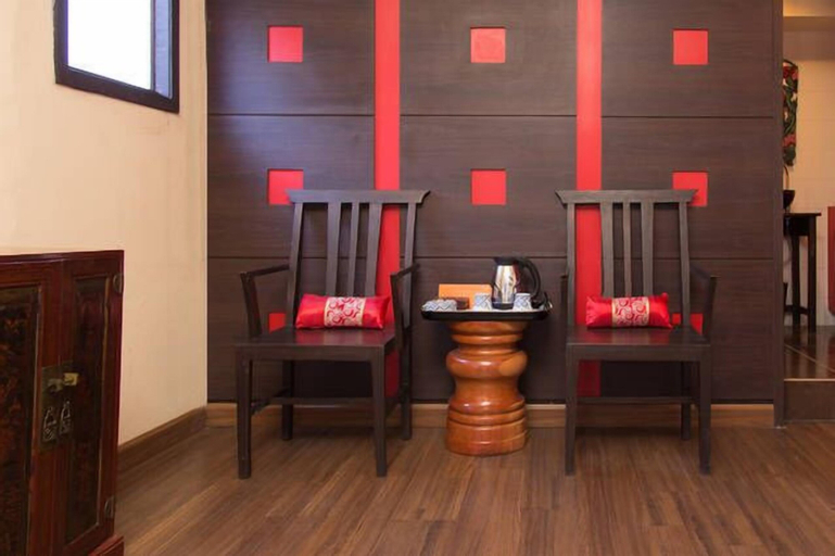 Others 5, Around The World B&B, Suan Luang