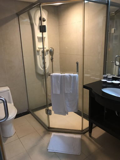 Bathroom 3, Gin Lon Lake motel, New Taipei City