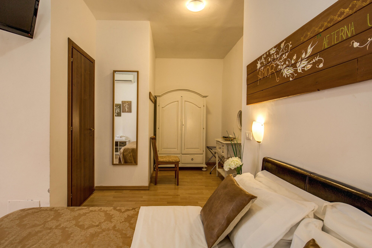 Bedroom 4, Trastevere Rooms, Rome