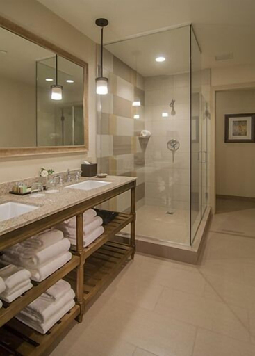 Bathroom 5, Ponte Vineyard Inn, Riverside