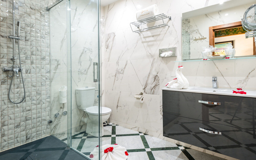 Bathroom 3, Hivernage Secret Suites & Garden, Marrakech