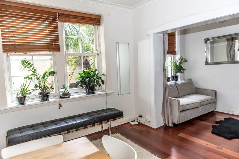Others 5, Chic Quiet Apt Close to Everything H404, Sydney