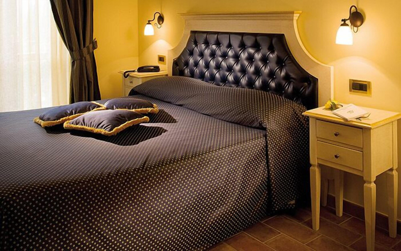 Bedroom 3, Relais Madonna Di Campagna, Perugia