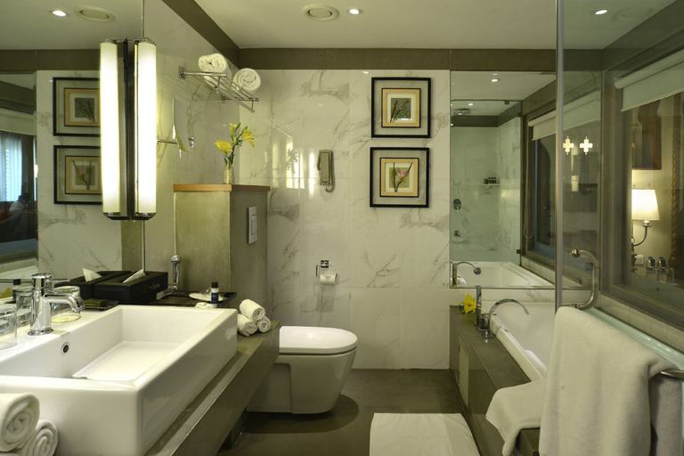 Bathroom 4, Indana Palace Jodhpur, Jodhpur
