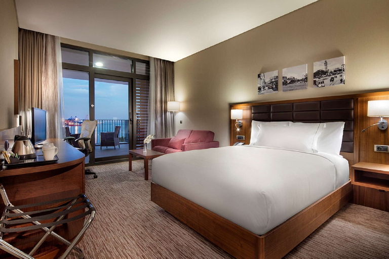Bedroom 3, Hilton Garden Inn Izmir Bayrakli, Karşıyaka