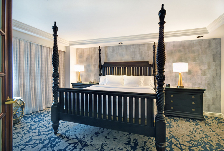 Bedroom 3, Embassy Suites Charleston, Kanawha