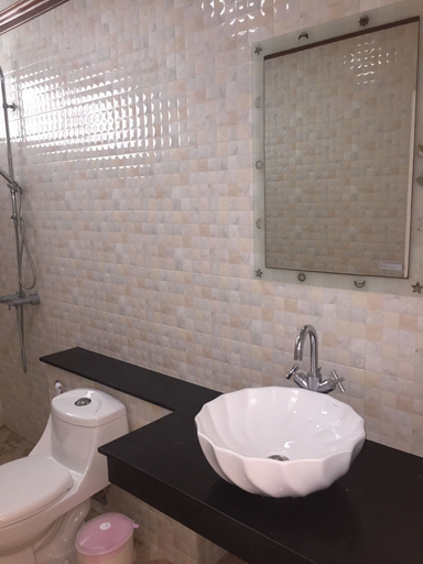 Bathroom 5, Aonang Village Resort, Mueang Krabi