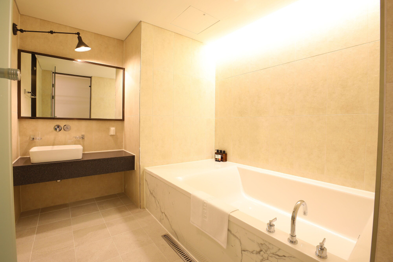 Bathroom 4, Rest Hotel, Gimpo