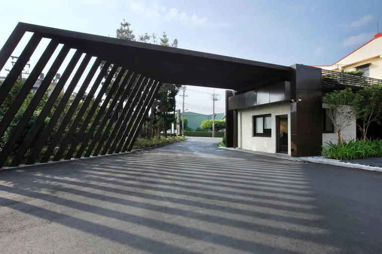 Exterior & Views 2, Holly Wood Motel, Changhua