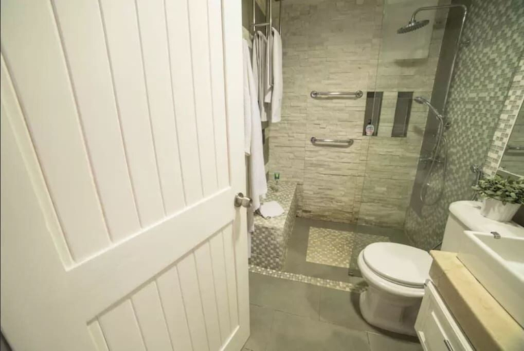 Bathroom 3, 2BR Altos Chavon Apartment by ASVR-C1A, La Romana