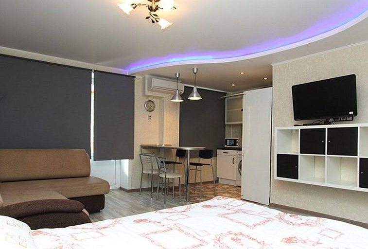 Others 5, ApartLux Dubiniskaya, Central