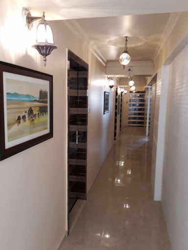 Others 5, Setrac Orange, Thane