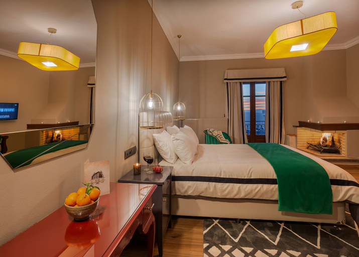 Bedroom 2, Ef Zin Studios & Suites, Central Greece