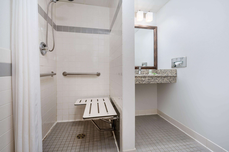 Bathroom 4, AmericInn by Wyndham Park Rapids, Hubbard