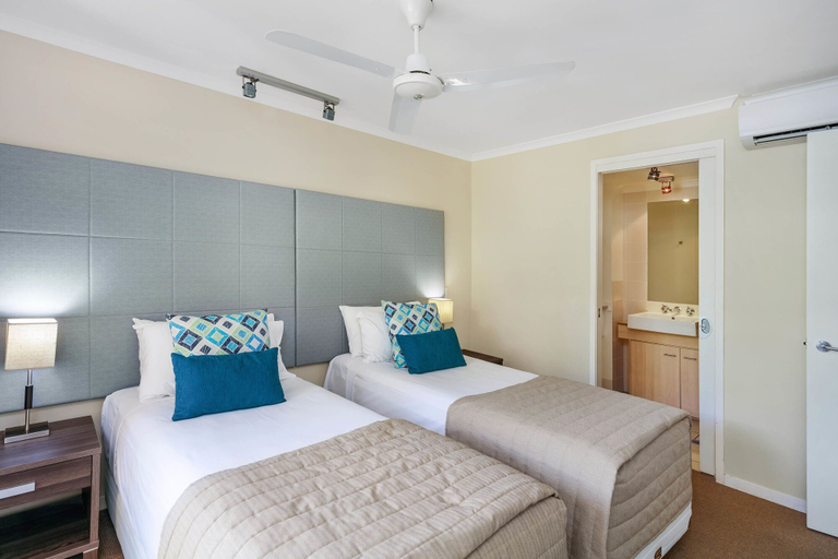 Bedroom 3, Mantra Amphora, Cairns