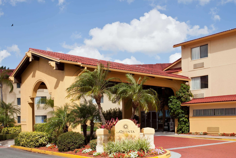 La Quinta Inn & Suites by Wyndham St. Pete-Clearwater Airpt, Pinellas