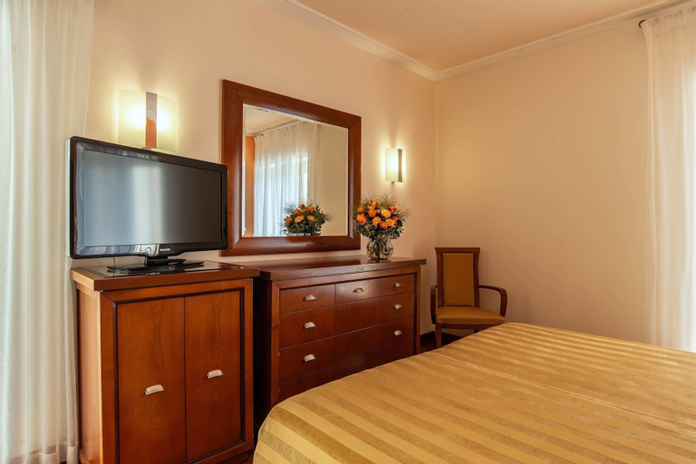 Bedroom 28