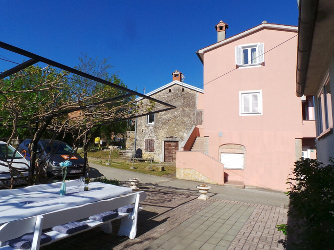 Exterior & Views 2, Guest House Valentino, Motovun