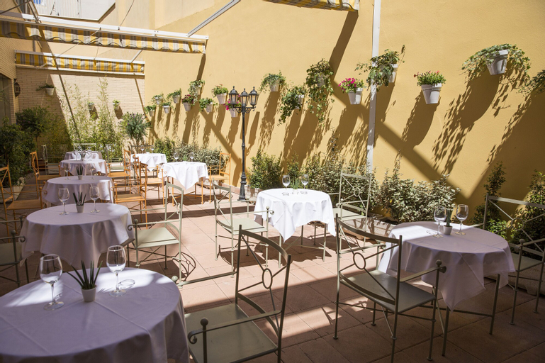 Food & Drinks 5, Avenida Hotel Almer��a, Almería