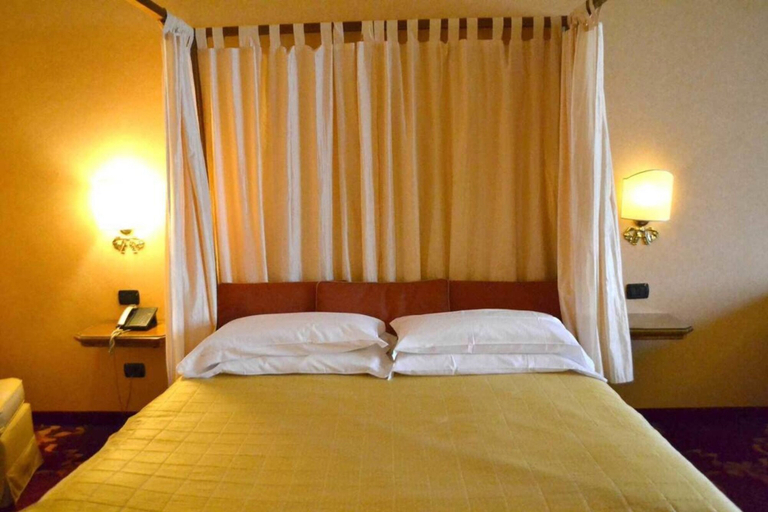 Bedroom 2, Hotel Don Carlo, Pavia