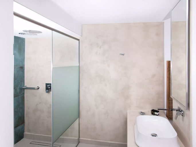 Bathroom 5, Manoulas Beach Mykonos Resort, South Aegean