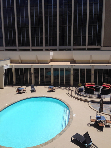 Sport & Beauty 2, Wyndham Midland Downtown, Midland