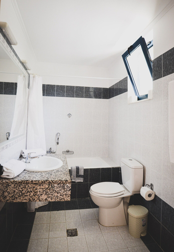 Bathroom 5, Stegna Star Apartments, South Aegean
