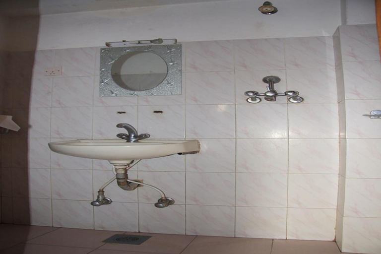 Bathroom 3, Hotel Red Rock, Bagmati