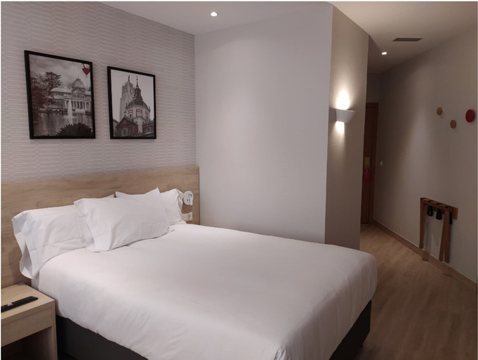 Bedroom 4, Ramada by Wyndham Madrid Tres Cantos, Madrid