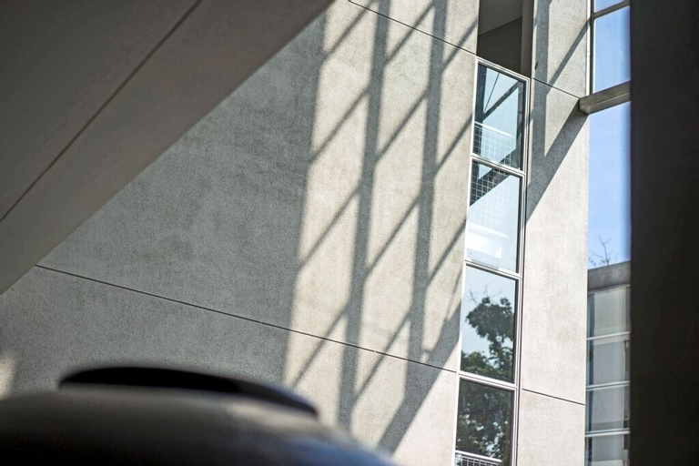 Exterior & Views 30