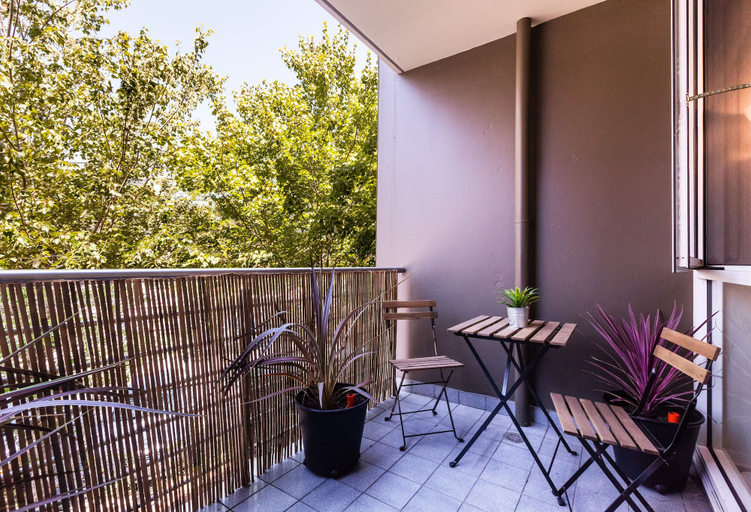 Others 4, NAOMI, 2BDR South Melbourne Apartment, Melbourne