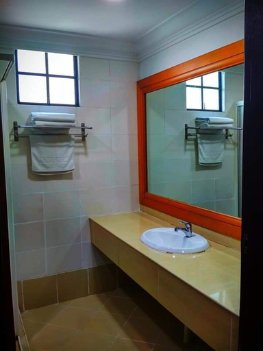 Bathroom 4, D' Borneo Hotel, Kota Kinabalu