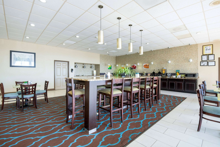 Food & Drinks 4, Quality Inn Sweetwater I-20, Nolan