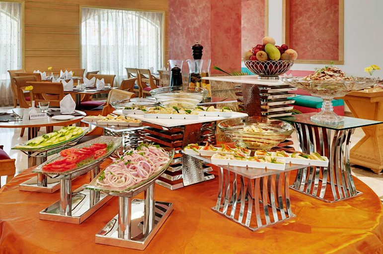 Food & Drinks 5, Hotel Silk City, Varanasi