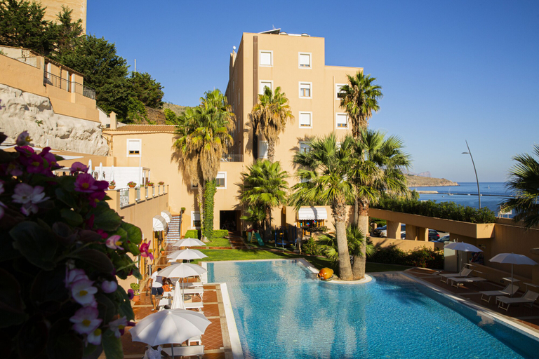 Exterior & Views 2, Hotel Punta Nord - Est, Trapani