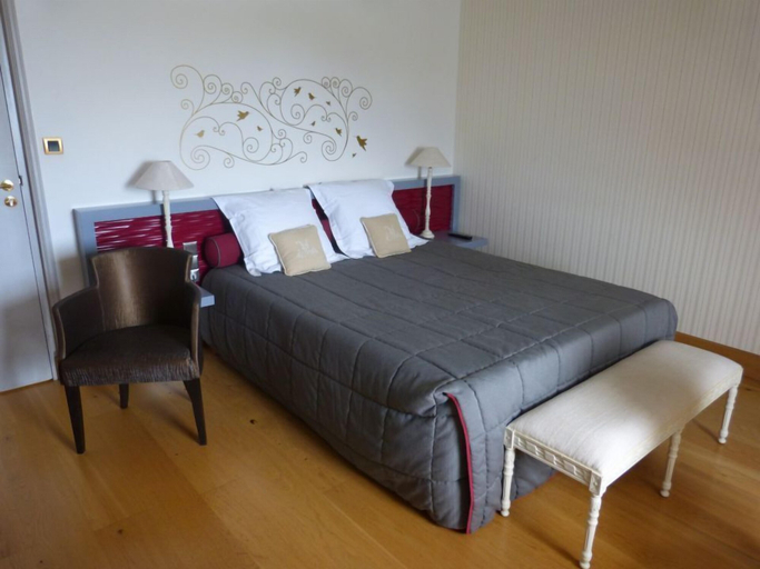 Bedroom 3, Le Relais Louis XI, Loiret