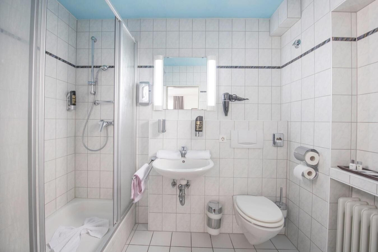 Bathroom 3, Landgasthof Ochsen, Rastatt