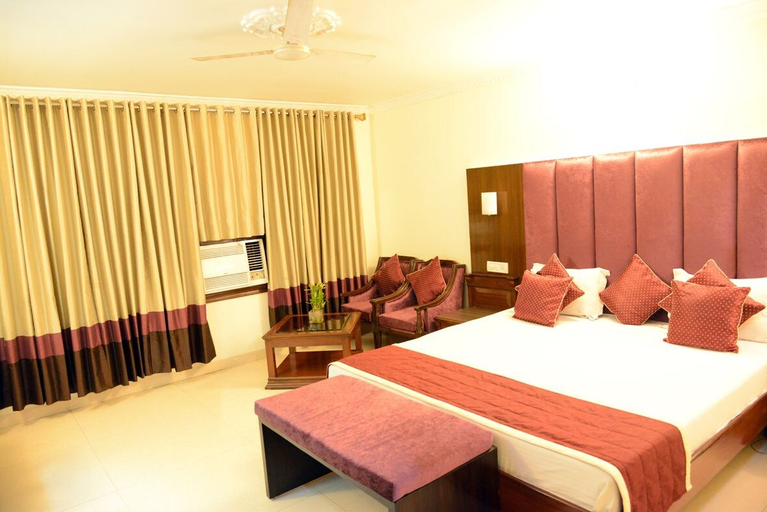 Bedroom 4, Hotel City Heart Premium, Chandigarh