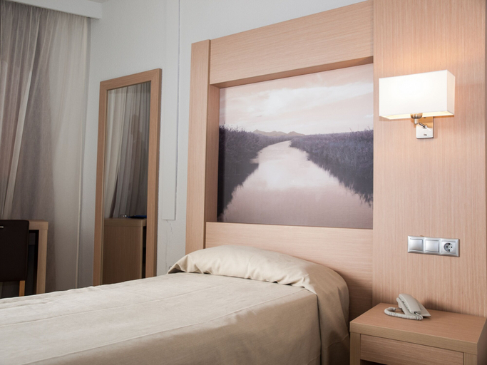Bedroom 4, Eix Lagotel Holiday Resort, Baleares