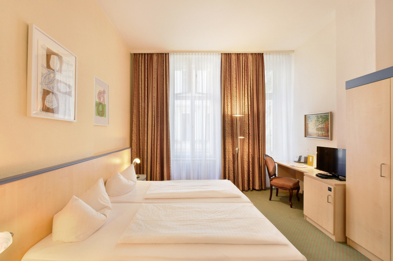 Bedroom 3, Hotel Tiergarten Berlin, Berlin