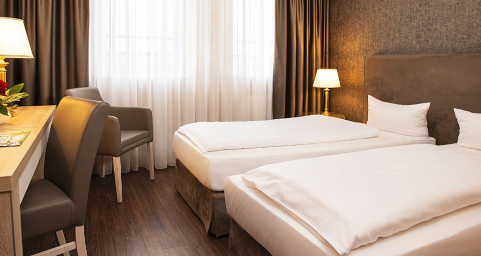Bedroom 3, Victor's Residenz-Hotel Saarlouis, Saarlouis