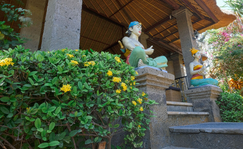 Exterior & Views 3, Ellies Hotel, Badung