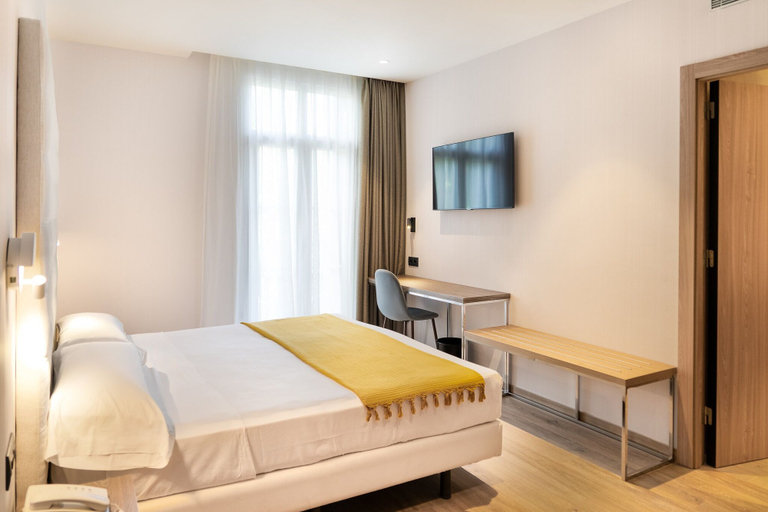 Bedroom 3, Hotel Caledonian, Barcelona