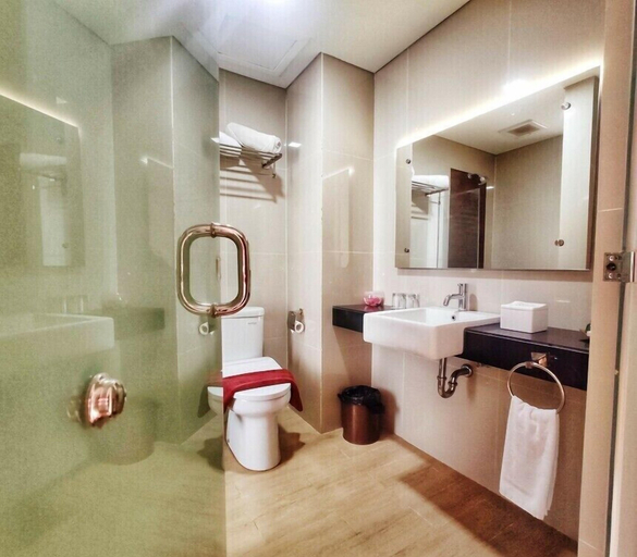 Bathroom 5, Grand Parama Hotel, Berau
